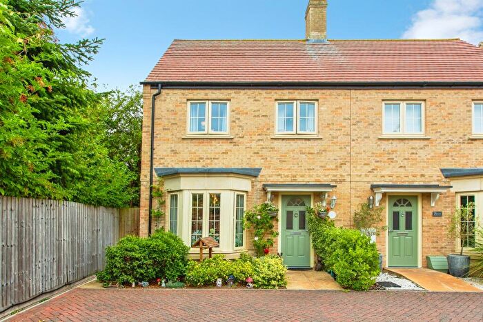 3 Bedroom Semi Detached House For Sale In Ream Close, Godmanchester, Huntingdon, PE29