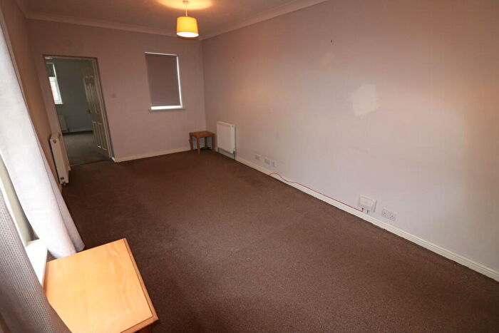 2 Bedroom Apartment To Rent In First Floor, Hull Road, HU4