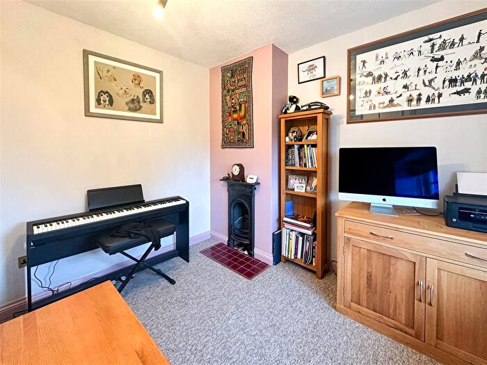 3 Bedroom Terraced House For Sale In Mile End, The Lizard, Helston, TR12
