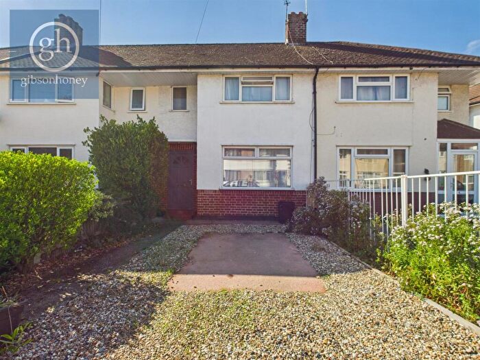 3 Bedroom House To Rent In Canfield Drive, Ruislip, HA4