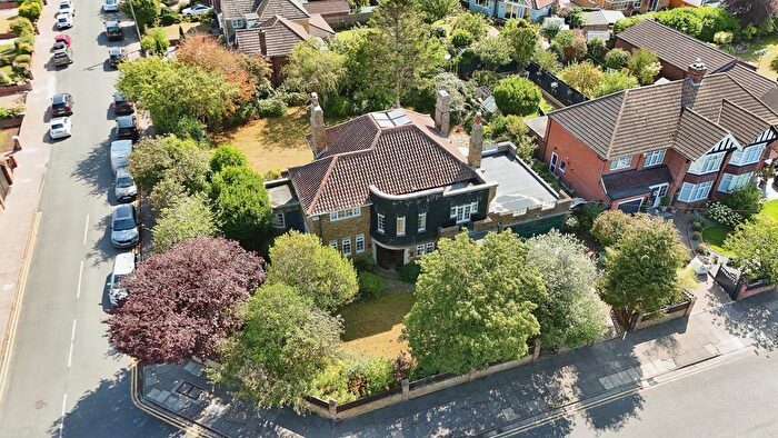 4 Bedroom Detached House For Sale In Cromwell Road, Cleethorpes, DN35