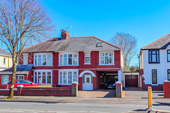 4 Bedroom Semi-Detached House For Sale In Colcot Road, Barry, CF62