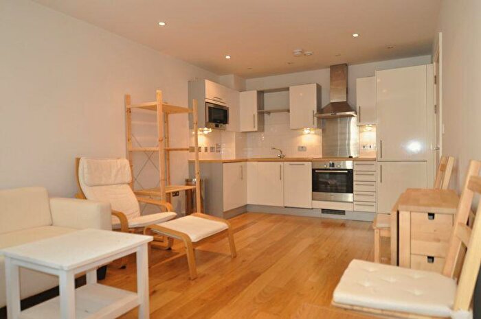 1 Bedroom Apartment To Rent In Central Quay North, Broad Quay, BS1