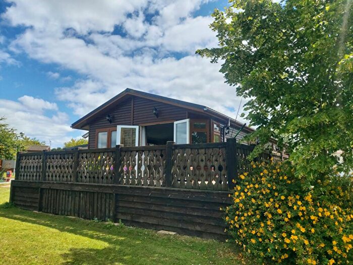 2 Bedroom Park Home For Sale In Carlton Meres Park, Carlton, Saxmundham, IP17