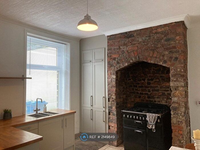 2 Bedroom Terraced House To Rent In Peel Street, Rawtenstall, Rossendale, BB4