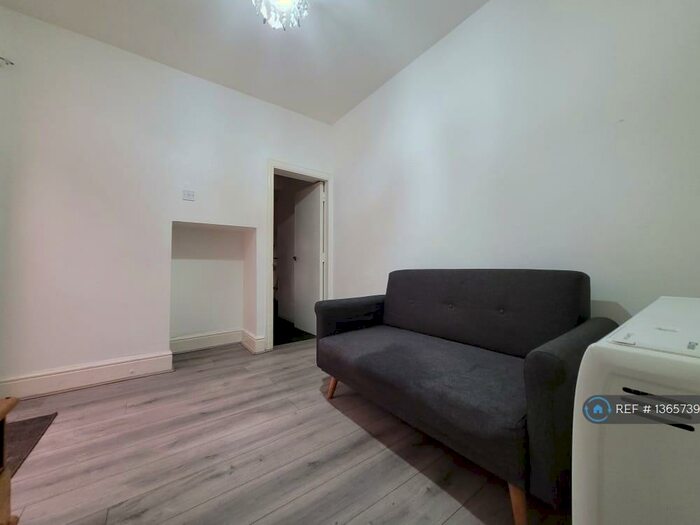 1 Bedroom Flat To Rent In Leicester, Leicester, LE3