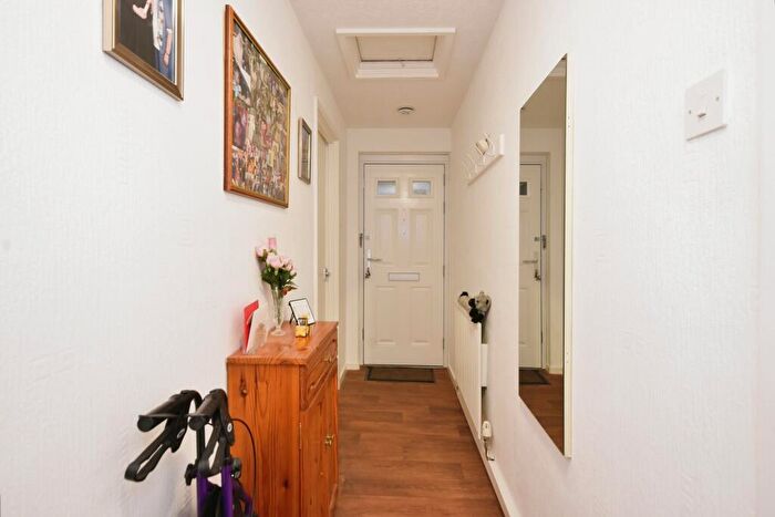 1 Bedroom Flat For Sale In Dorchester Road, Swinton, Manchester, Greater Manchester, M27