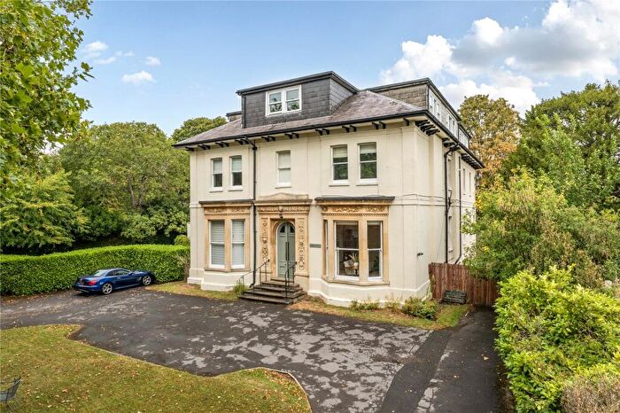 3 Bedroom Apartment For Sale In Applegarth, Queens Road, Cheltenham, GL50