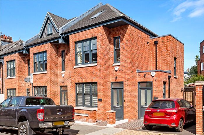 1 Bedroom Apartment For Sale In Melville Road, Hove, East Sussex, BN3