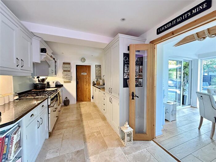 5 Bedroom Detached House For Sale In Ringwood Road, Verwood, Dorset, BH31