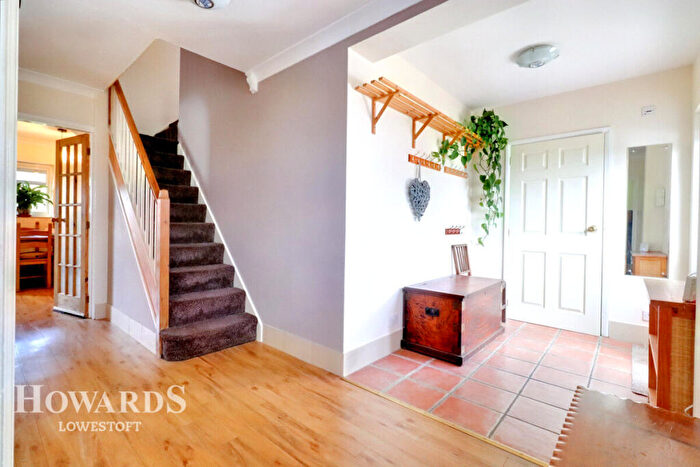 4 Bedroom Semi Detached House For Sale In Station Road, Somerleyton, NR32