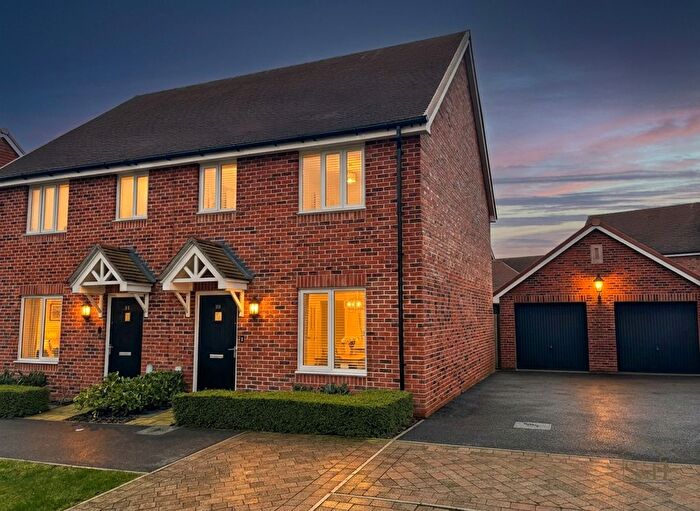 3 Bedroom Semi-Detached House For Sale In St. Katherines Crescent, Sellindge, TN25