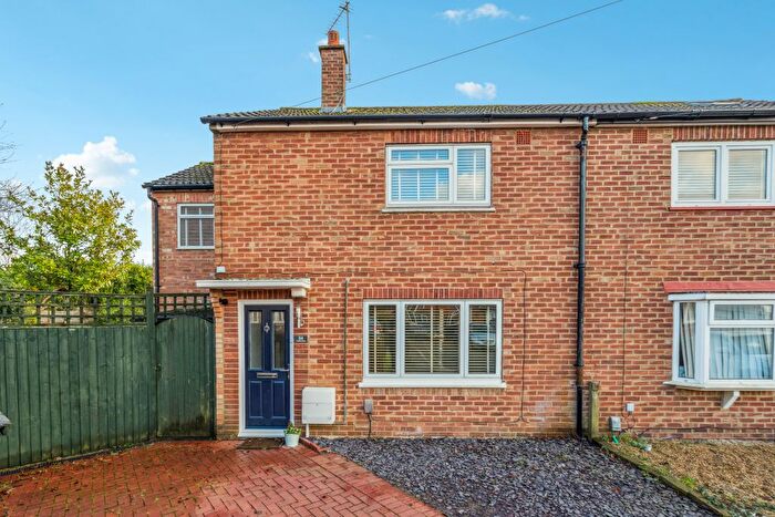 3 Bedroom Semi-detached House For Sale In Charsley Close, Little Chalfont, HP6