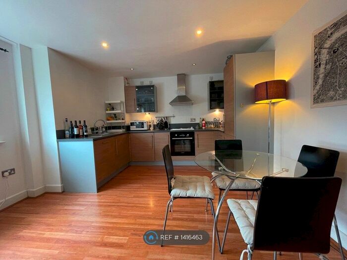 2 Bedroom Flat To Rent In John Ruskin Street, London, SE5