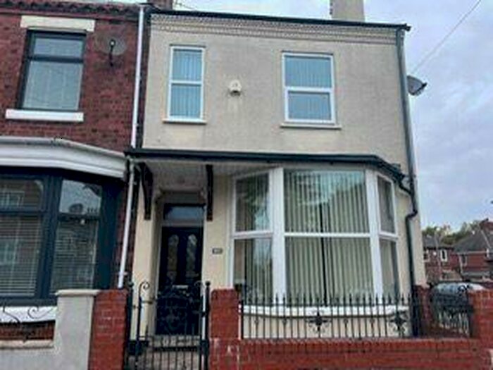 3 Bedroom Terraced House To Rent In Smithpool Road, Stoke-on-Trent, ST4