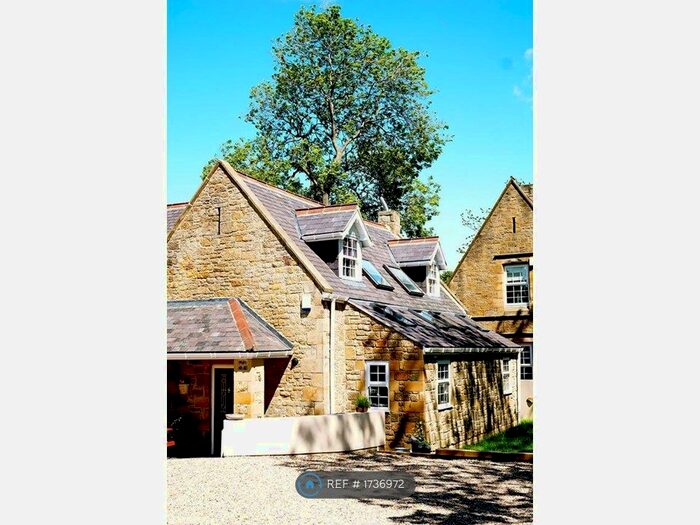 4 Bedroom Semi-Detached House To Rent In Well Bamk Road, Washington, NE37