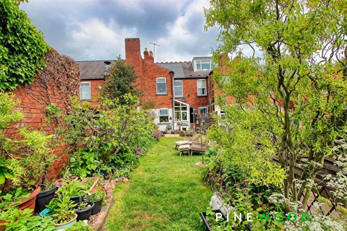 2 Bedroom Terraced House For Sale In Chatsworth Road, Brampton, Chesterfield, Derbyshire, S40