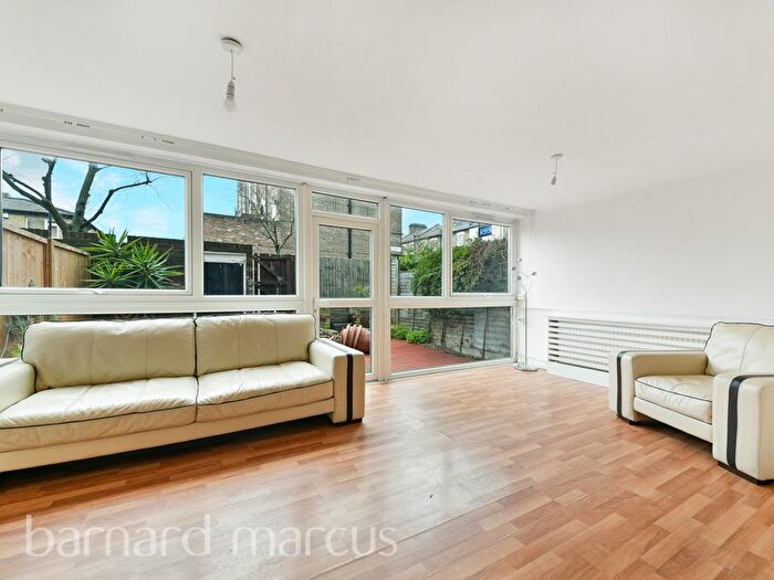 3 Bedroom Duplex To Rent In Marlborough Road, Archway, N19