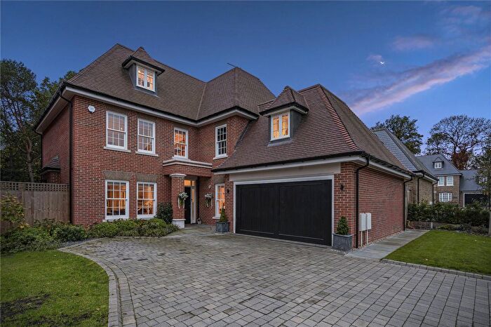 6 Bedroom Detached House For Sale In Broadoaks Park Road, West Byfleet, Surrey, KT14