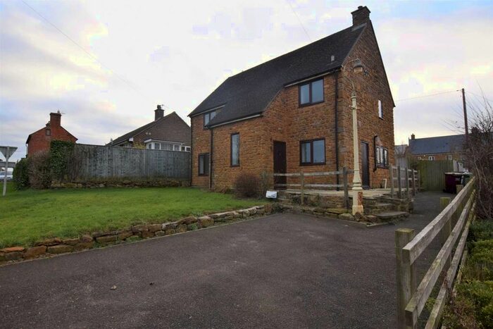 4 Bedroom Detached House To Rent In Mijak, Chapel Lane, Little Bourton, OX17
