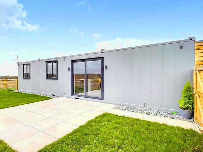 1 Bedroom Apartment To Rent In The Cabin, Mortimer Lane, Mortimer, Reading, RG7