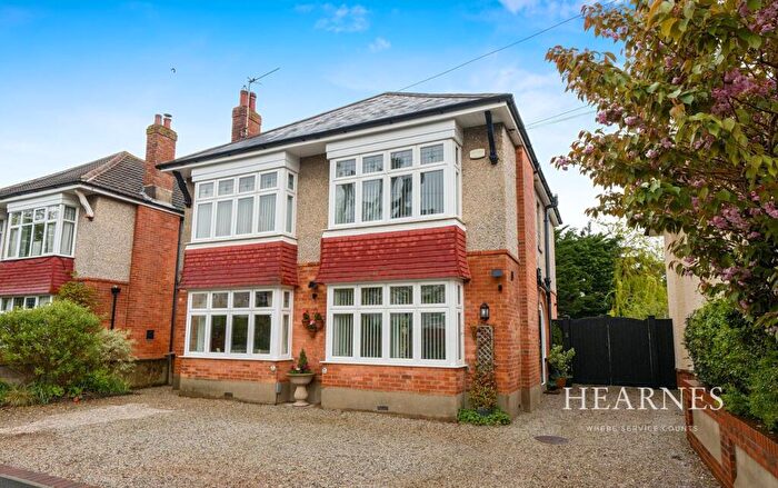 4 Bedroom Detached House For Sale In Glenmoor Road, Bournemouth, BH9