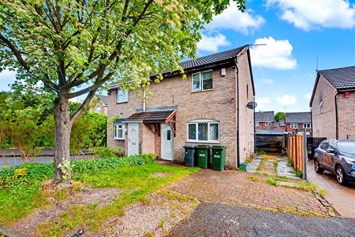 3 Bedroom Semi-Detached House To Rent In Stockdale Close, Arnold, Nottingham, NG5