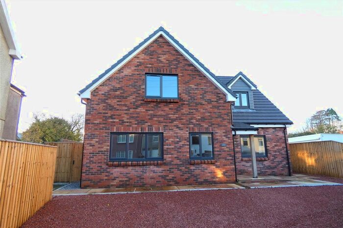 4 Bedroom Detached House To Rent In Aeronfa, Clunderwen, Haverfordwest, SA66