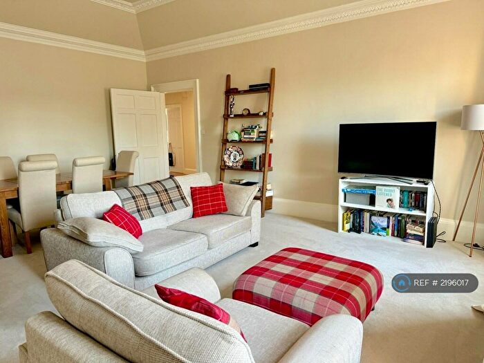 3 Bedroom Flat To Rent In Torphichen Street, Edinburgh, EH3