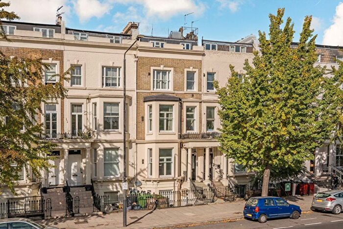 2 Bedroom Flat To Rent In West Cromwell Road, Earls Court, SW5