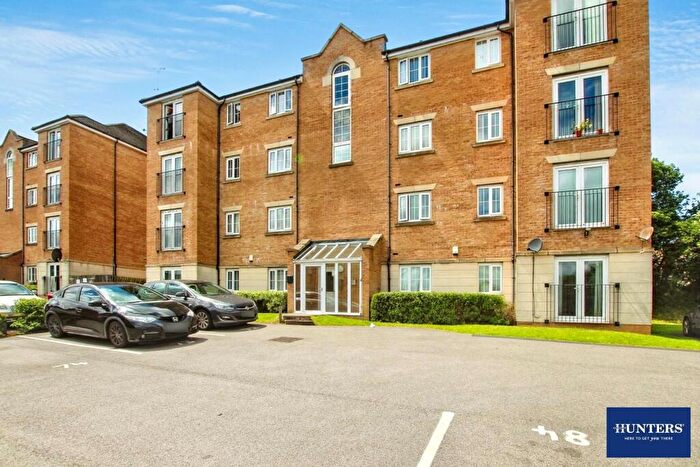 2 Bedroom Apartment To Rent In Sandhill Close, Bradford, West Yorkshire, BD8