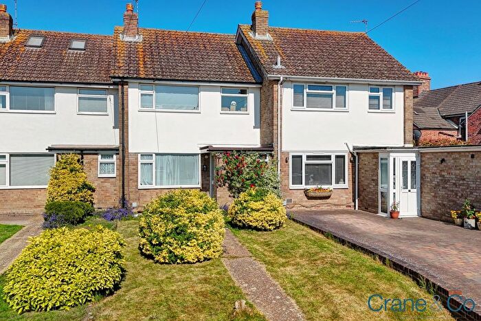 3 Bedroom Terraced House For Sale In Ashford Close, Hailsham, BN27