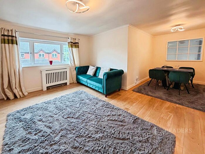 2 Bedroom Flat To Rent In Golden Cross Lane, Catshill, Bromsgrove, B61