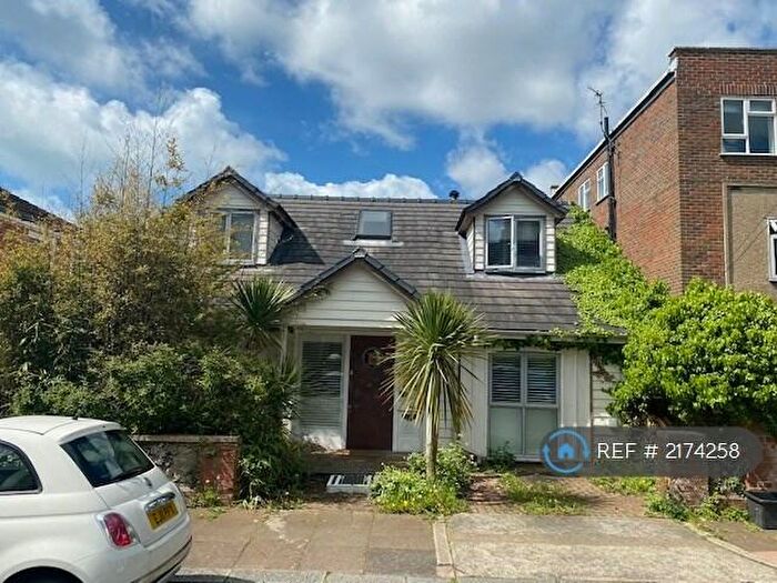 4 Bedroom Detached House To Rent In Chatsworth Road, Brighton, BN1