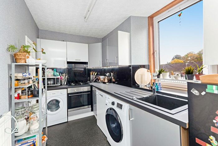 3 Bedroom Maisonette For Sale In B, Main Street, East Calder, EH53