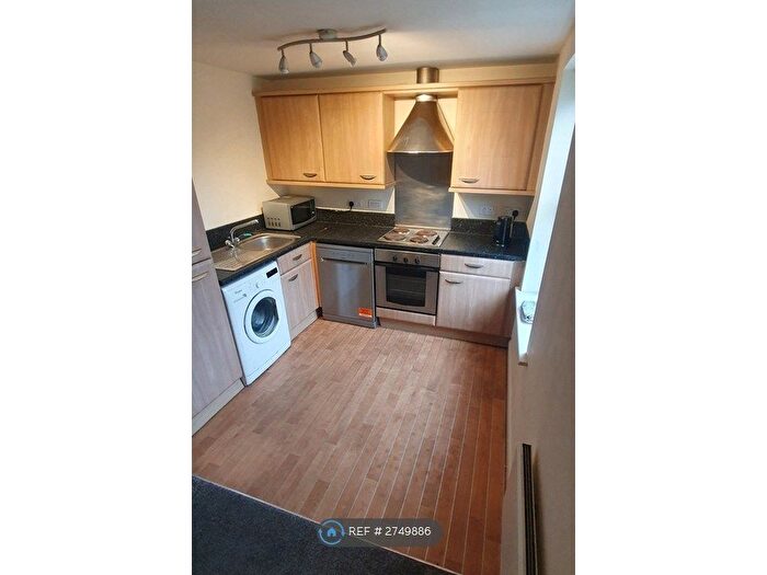 2 Bedroom Flat To Rent In Britannia Wharf, Bingley, BD16