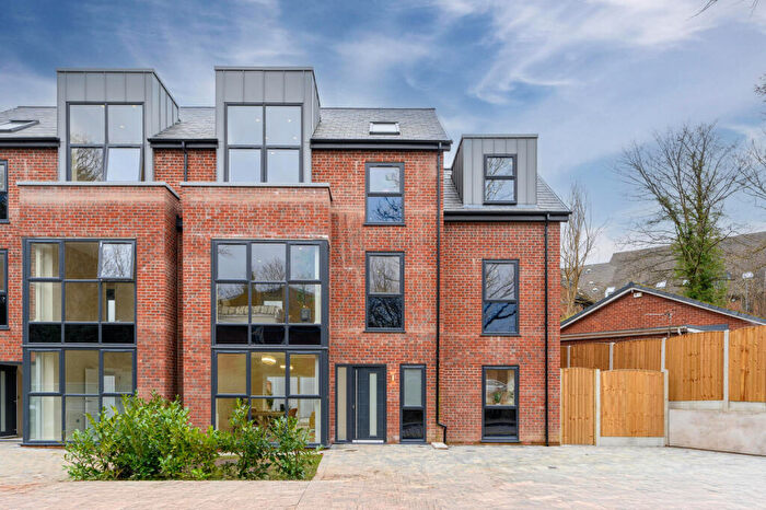 5 Bedroom End Of Terrace House For Sale In Priory Grove, Salford, M7