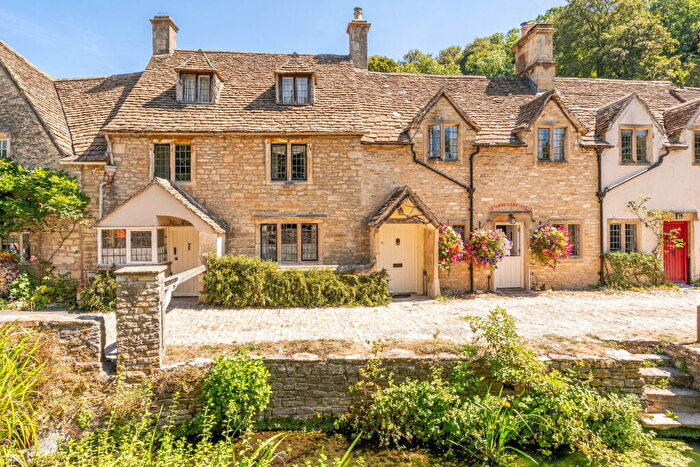 4 Bedroom Cottage For Sale In Waterside, Castle Combe, SN14