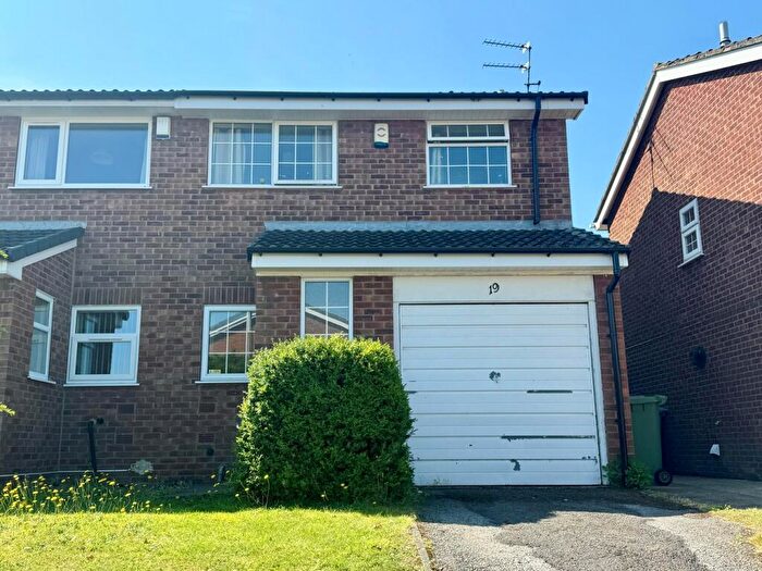 2 Bedroom Semi Detached House To Rent In Fallow Court, Worksop, S81