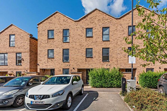 5 Bedroom Terraced House To Rent In Fenton Road, HA2