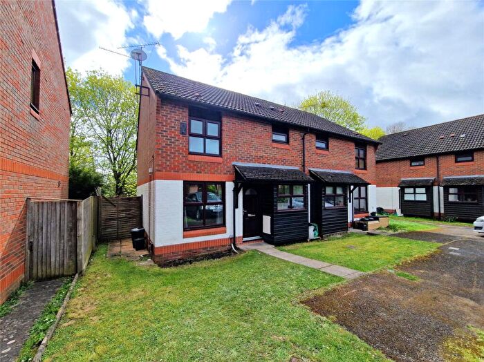 1 Bedroom House To Rent In Nutmeg Close, Earley, Reading, Berkshire, RG6