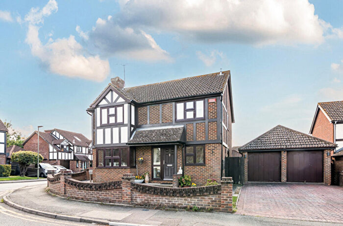 4 Bedroom Detached House For Sale In Lennard Road, Bromley Common, Kent, BR2