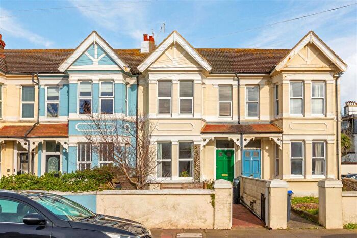 2 Bedroom Flat For Sale In Navarino Road, Worthing, BN11