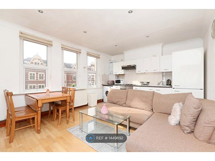3 Bedroom Flat To Rent In Stroud Green Road, London, N4