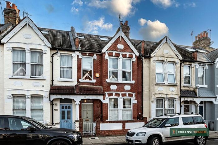 3 Bedroom Terraced House For Sale In Galloway Road, Shepherds Bush, W12