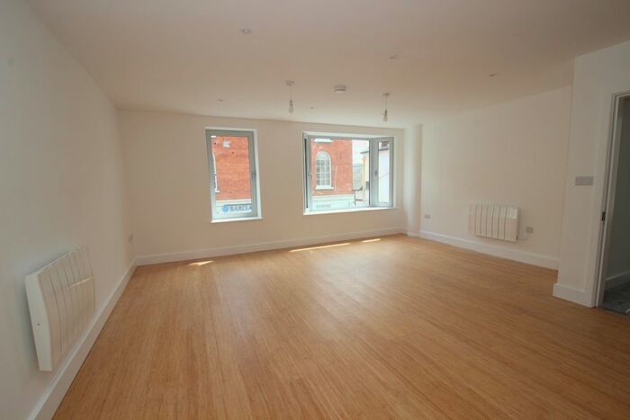 2 Bedroom Flat To Rent In Broad Street, Hereford, HR4
