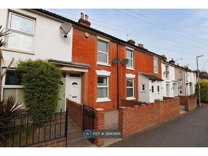2 Bedroom Terraced House To Rent In Kingsley Road, Maidstone, ME15