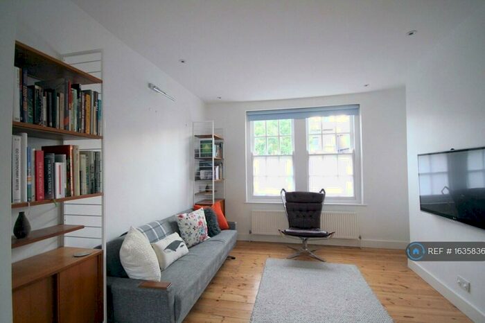 4 Bedroom End Of Terrace House To Rent In Rushbrook Crescent, London, E17