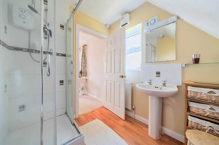 4 Bedroom Detached House For Sale In Mill Lane, Exton, EX3