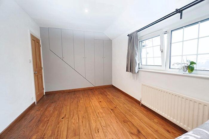 2 Bedroom Semi-Detached House For Sale In Hawthorne Road, High Wycombe, HP13